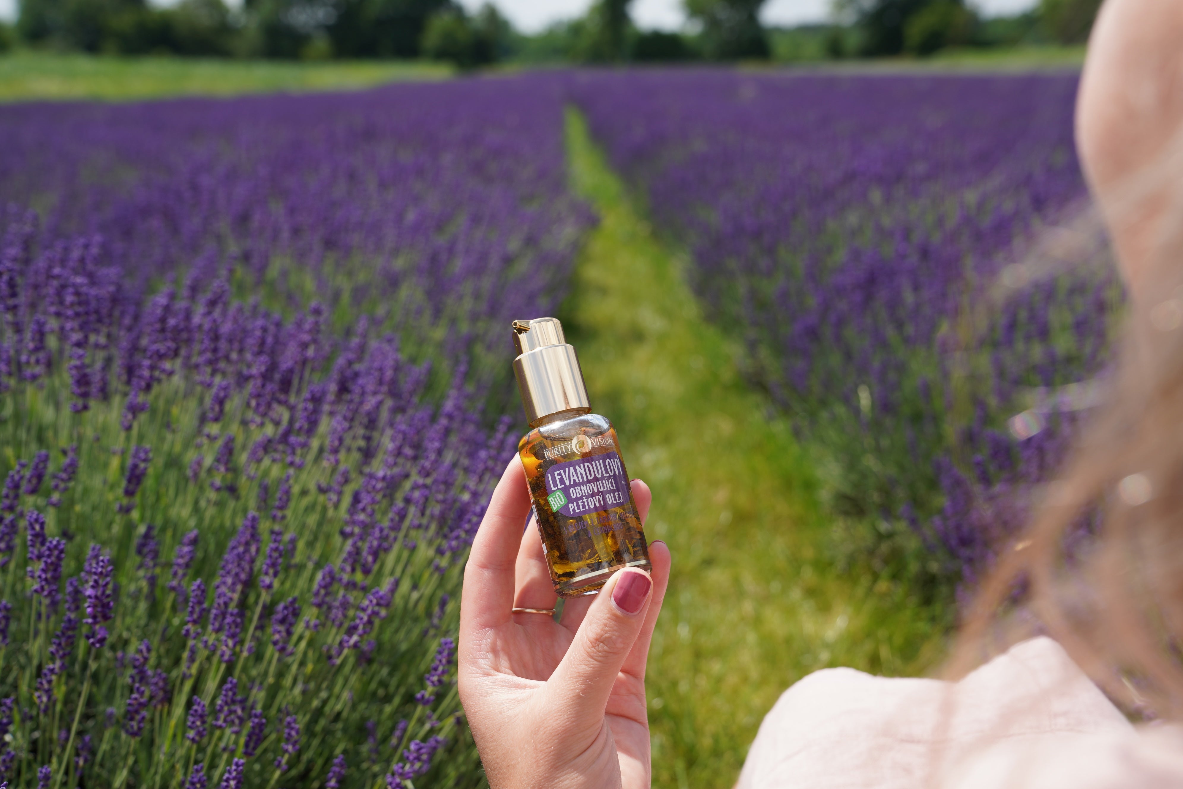 Levanduľa lekárska: prírodný zázrak pre ekzém, akné aj citlivú pleť