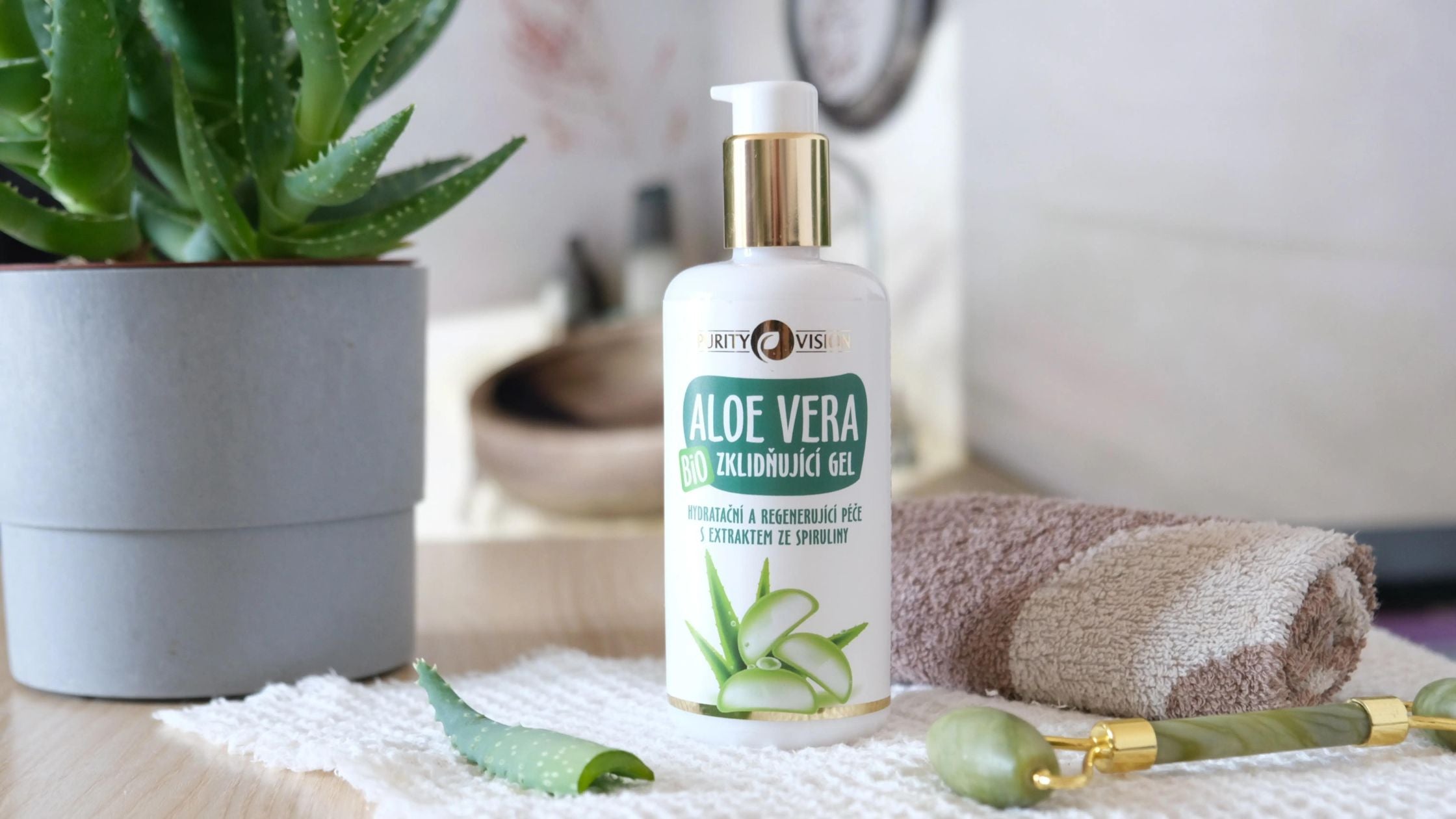 Bio Aloe Vera gél? Nielen na podráždenú pokožku od slniečka.